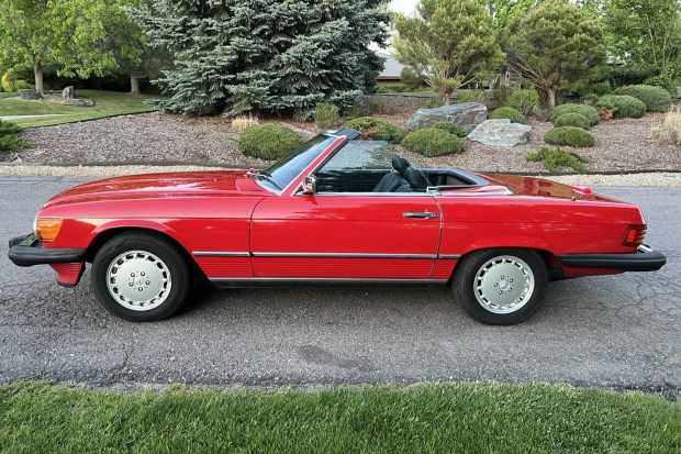 1988 Mercedes-Benz 560SL