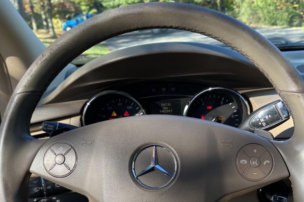 No Reserve: 2010 Mercedes-Benz R350 BlueTEC 4MATIC