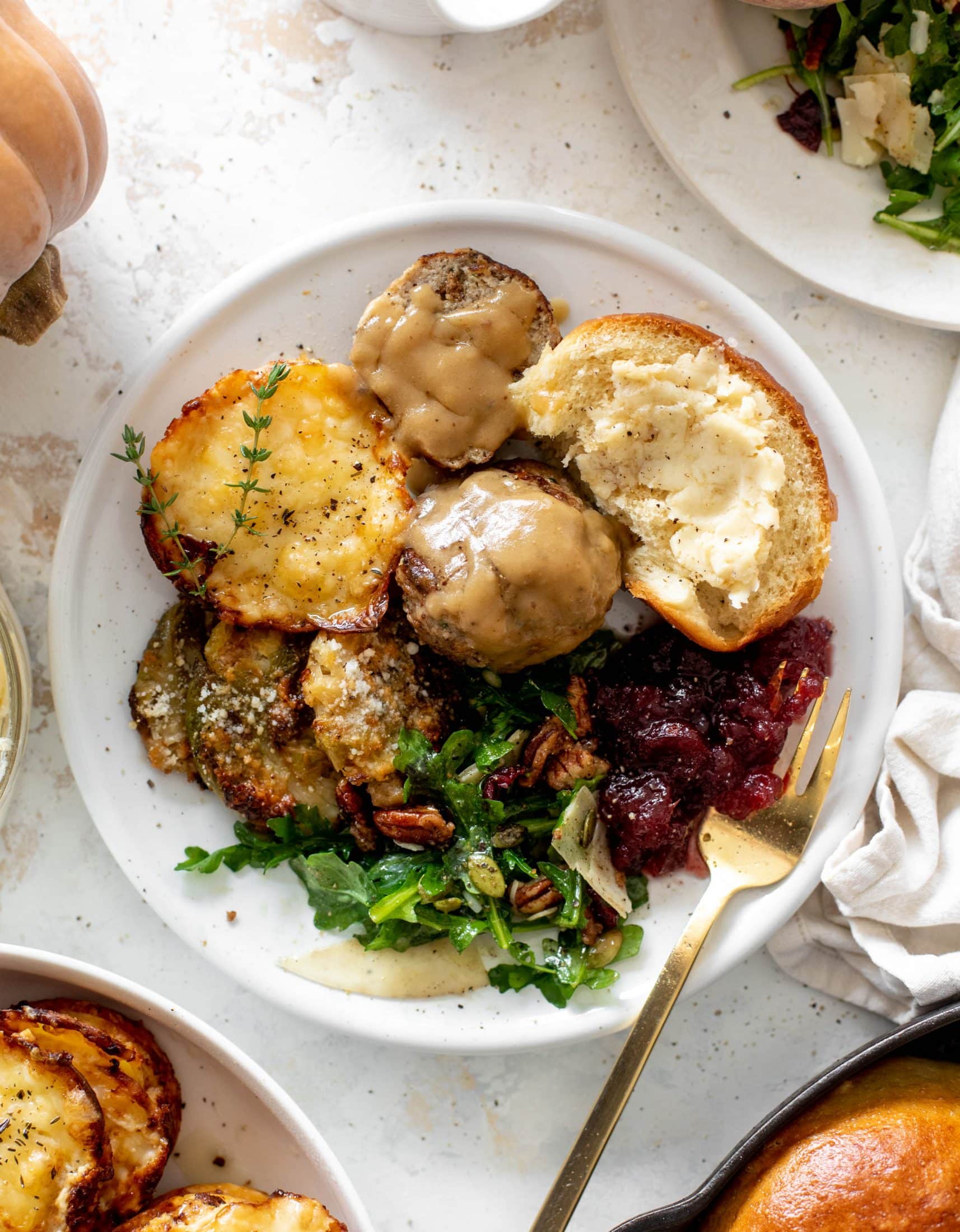 thanksgiving turkey and stuffing meatballs